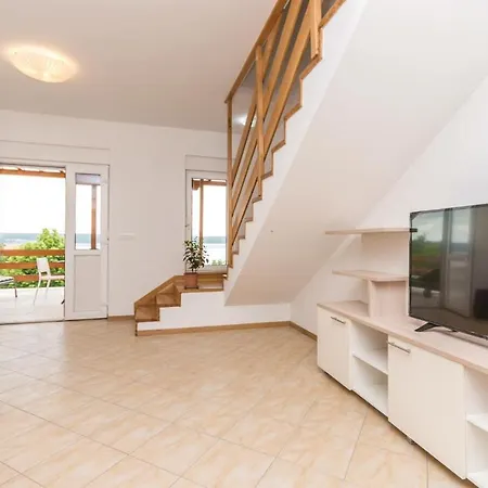 Two-bedroom In דירה