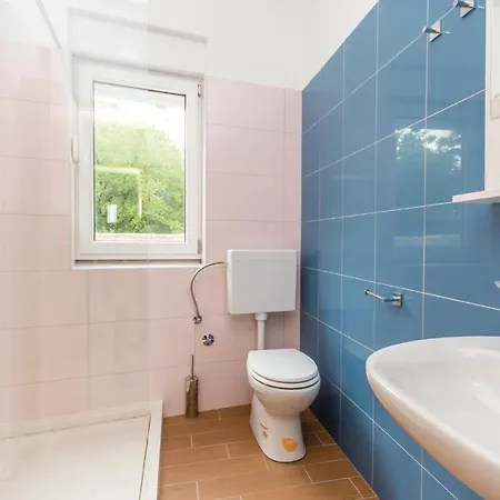 דירה Two-bedroom In
