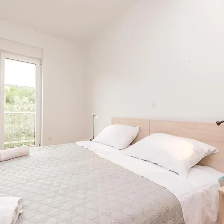 דירה Two-bedroom In מסלניקה